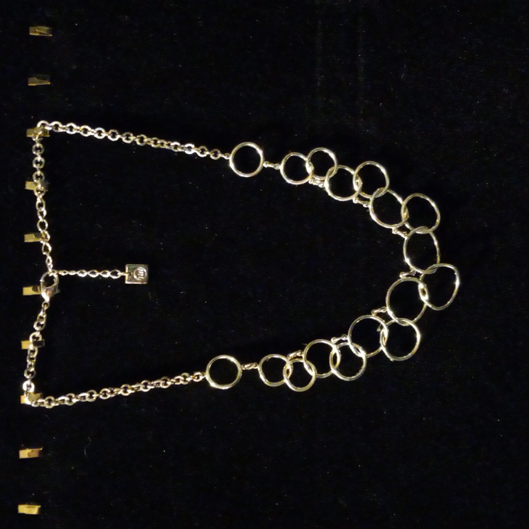 Designer Nine-West Circle Link Chain Necklace 142 Long 18$